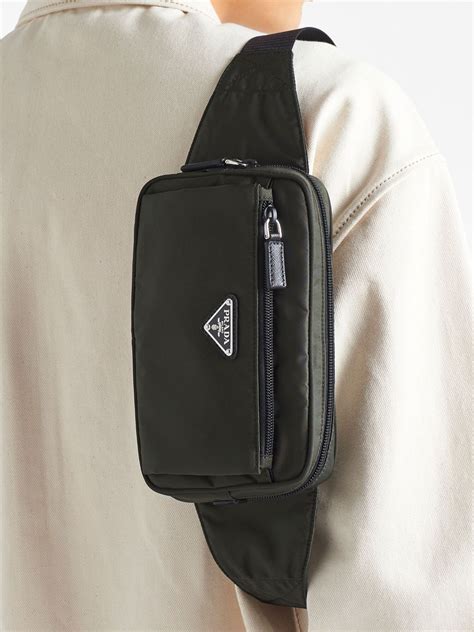 prada cangurera